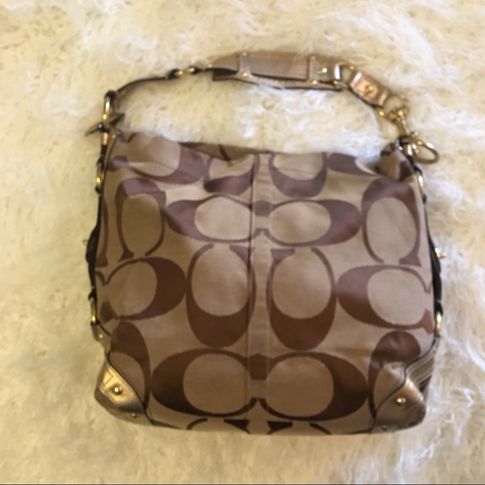 Coach old style handbag in great condition.